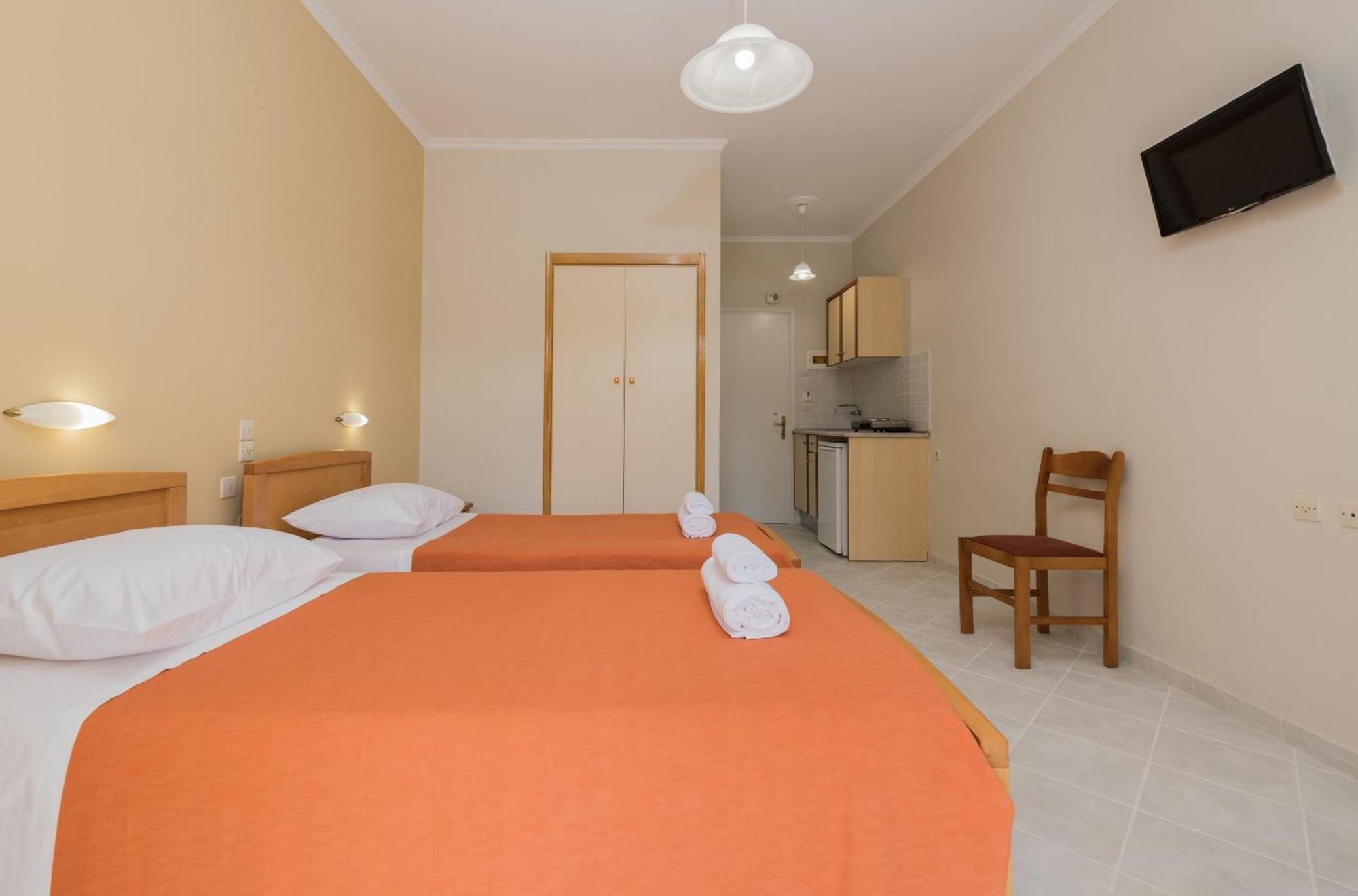 Olga Studios - 3 Tsilivi  Kamer foto